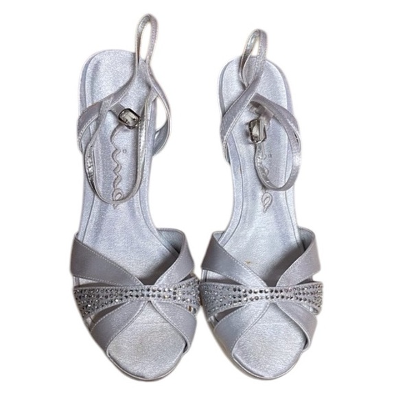 Nina size 8 Silver Open Toe Strappy Ankle Support Rhinestone Detail 3.5” Heel - Picture 2 of 3